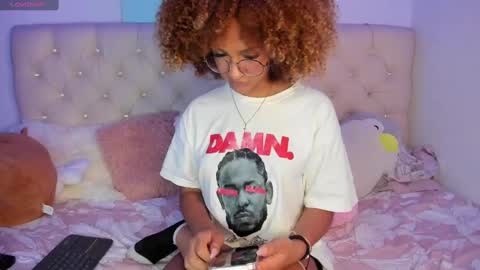 Queen Ebony online show from 02.26.25