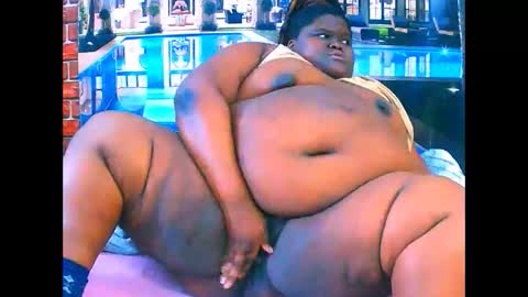 ebonyhotbuns4u2luv online show from 04.29.26