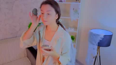 Snapshot of ebonyleibenstein chatting on 10.29.25 Milly online show from 10.29.25