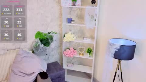 Snapshot of ebonyleibenstein chatting on 10.30.25 Milly online show from 10.30.25