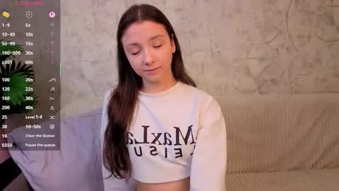 Snapshot of ebonyleibenstein chatting on 11.14.25 Milly online show from 11.14.25