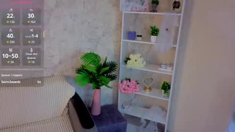 Snapshot of ebonyleibenstein chatting on 11.15.25 Milly online show from 11.15.25