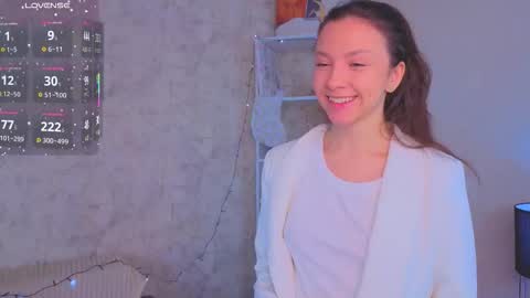 Snapshot of ebonyleibenstein chatting on 12.17.25 Milly online show from 12.17.25