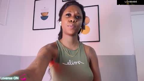 Snapshot of ebonyndsavage chatting on 02.21.25 ebonyndsavage online show from 02.21.25