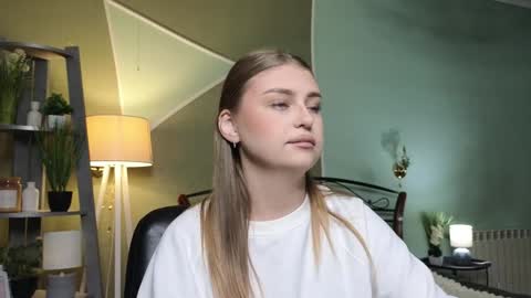 Snapshot of edaachi chatting on 01.18.25 Eda online show from 01.18.25