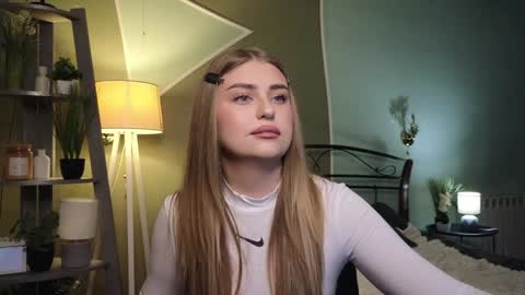 Snapshot of edaachi chatting on 01.27.25 Eda online show from 01.27.25