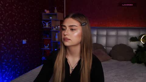 Snapshot of edaachi chatting on 01.28.25 Eda online show from 01.28.25