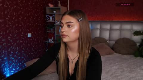 Snapshot of edaachi chatting on 01.28.25 Eda online show from 01.28.25