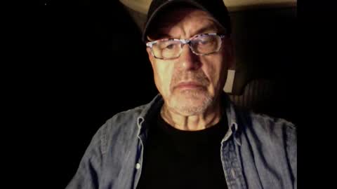 Snapshot of eddelmar chatting on 12.22.24 eddelmar online show from 12.22.24