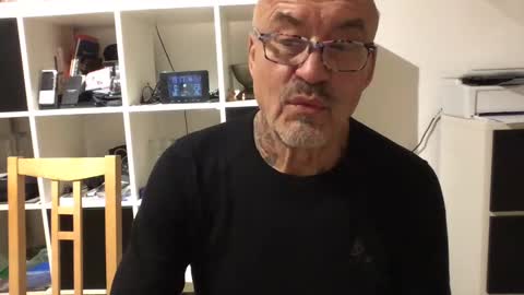 Snapshot of eddelmar chatting on 01.12.25 eddelmar online show from 01.12.25