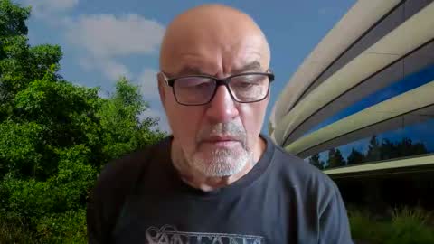 Snapshot of eddelmar chatting on 10.12.25 eddelmar online show from 10.12.25