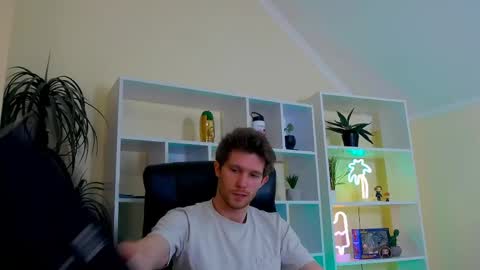 Snapshot of eddie_baker chatting on 05.12.26 eddie_baker online show from 05.12.26