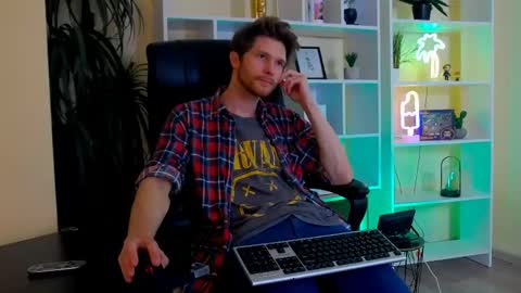 Snapshot of eddie_baker chatting on 05.19.26 eddie_baker online show from 05.19.26