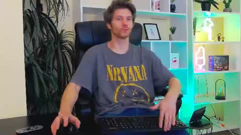 Snapshot of eddie_baker chatting on 06.16.26 eddie_baker online show from 06.16.26