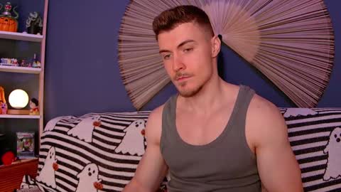 Snapshot of eddieds chatting on 10.21.25 Eddie online show from 10.21.25