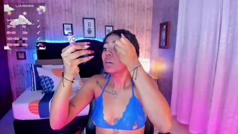 Snapshot of edelaine_rogers chatting on 01.12.25 ede online show from 01.12.25