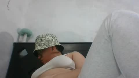 Snapshot of eden_jupiters chatting on 11.29.25 eden_jupiters online show from 11.29.25