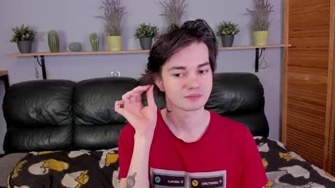 Snapshot of edgar_luck chatting on 10.19.25 Edgar online show from 10.19.25