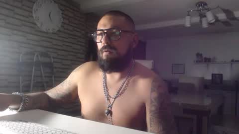 Snapshot of edgarram83 chatting on 10.20.25 edgarram83 online show from 10.20.25