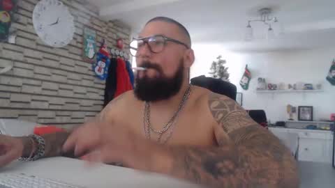 Snapshot of edgarram83 chatting on 11.21.25 edgarram83 online show from 11.21.25