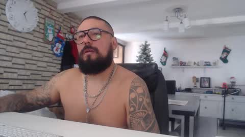 Snapshot of edgarram83 chatting on 11.24.25 edgarram83 online show from 11.24.25