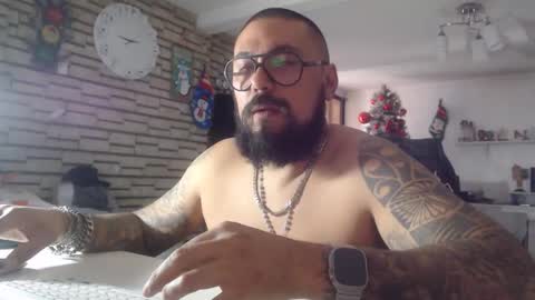 Snapshot of edgarram83 chatting on 12.13.25 edgarram83 online show from 12.13.25