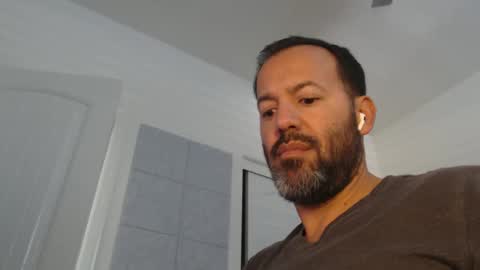 Snapshot of edge_masters chatting on 01.03.25 EdgeM online show from 01.03.25