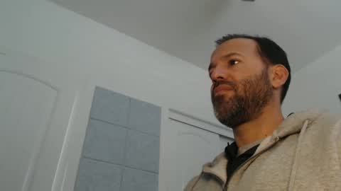 Snapshot of edge_masters chatting on 01.28.25 EdgeM online show from 01.28.25