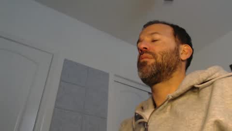 Snapshot of edge_masters chatting on 01.30.25 EdgeM online show from 01.30.25