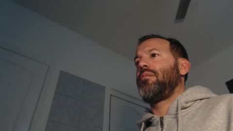 Snapshot of edge_masters chatting on 02.13.25 EdgeM online show from 02.13.25