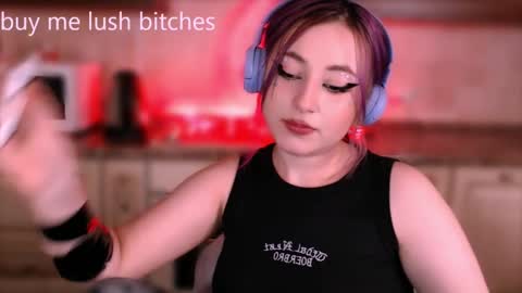 fickle demon made of clumps of matter online show from 03.08.25