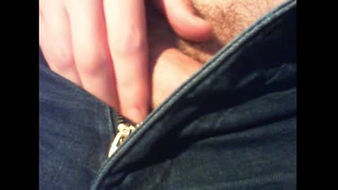 Snapshot of edinburgh79 chatting on 02.15.25 edinburgh79 online show from 02.15.25