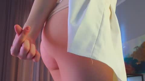 Snapshot of edithbrucker chatting on 02.19.25 Im Sally Im new here lets meet online show from 02.19.25