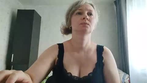 Snapshot of edithmanning chatting on 07.14.26 edithmanning online show from 07.14.26