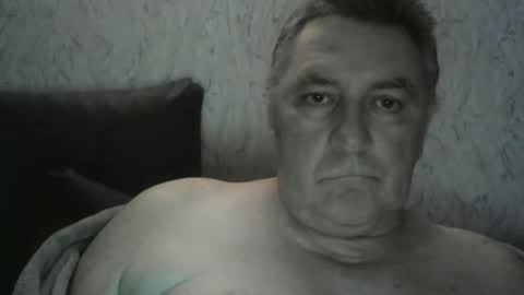 Snapshot of edje59a chatting on 11.22.25 Eddy online show from 11.22.25