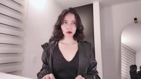 Snapshot of edranah chatting on 11.17.25 Edranah online show from 11.17.25