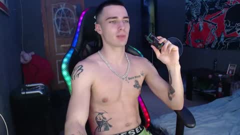 Eduar online show from 12.30.24