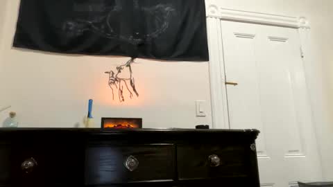 Snapshot of edvmendez1766 chatting on 10.21.25 edvmendez1766 online show from 10.21.25