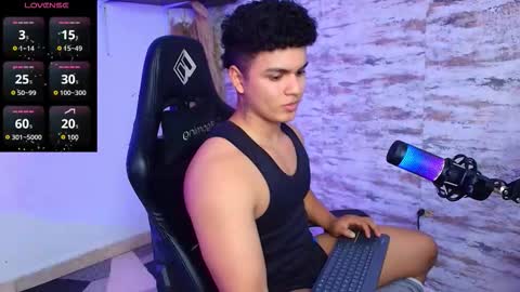 Snapshot of edward__clarck chatting on 01.09.26 EDWARD CLARCK online show from 01.09.26