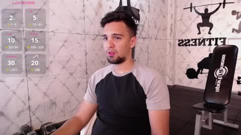 Snapshot of edward_maxx chatting on 01.30.25 Eduardo online show from 01.30.25