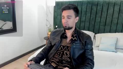 Snapshot of edward_maxx chatting on 02.21.25 Eduardo online show from 02.21.25