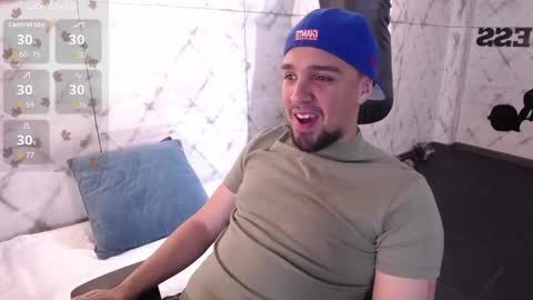 Snapshot of edward_maxx chatting on 09.13.25 Eduardo online show from 09.13.25