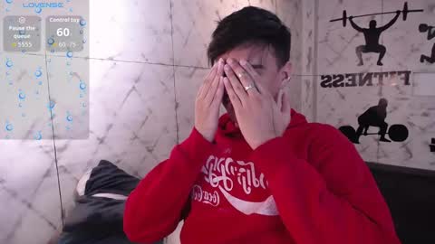 Snapshot of edward_maxx chatting on 10.11.25 Eduardo online show from 10.11.25