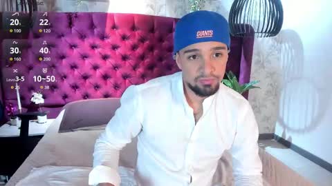 Snapshot of edward_maxx chatting on 11.18.25 Eduardo online show from 11.18.25