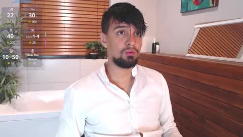 Snapshot of edward_maxx chatting on 11.24.25 Eduardo online show from 11.24.25