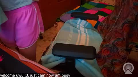 Snapshot of edwarh_01 chatting on 03.05.26 Alex online show from 03.05.26