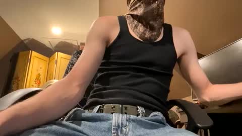 Snapshot of eelektross chatting on 11.05.25 eel online show from 11.05.25