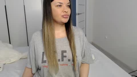 eelena4kiss online show from 02.24.25