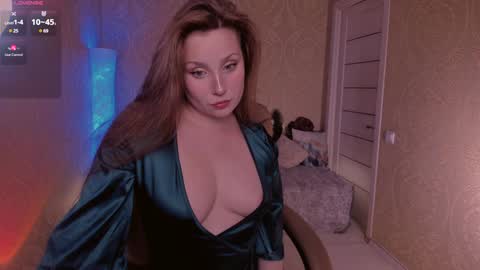 eesmaaarr online show from 01.14.25