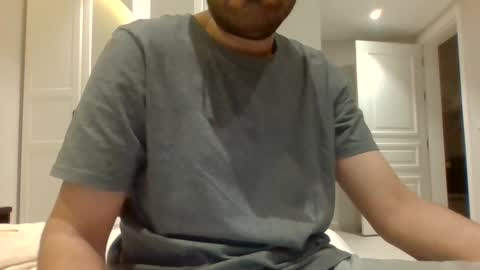 Snapshot of efen0502 chatting on 01.30.25 Naughty Boy online show from 01.30.25